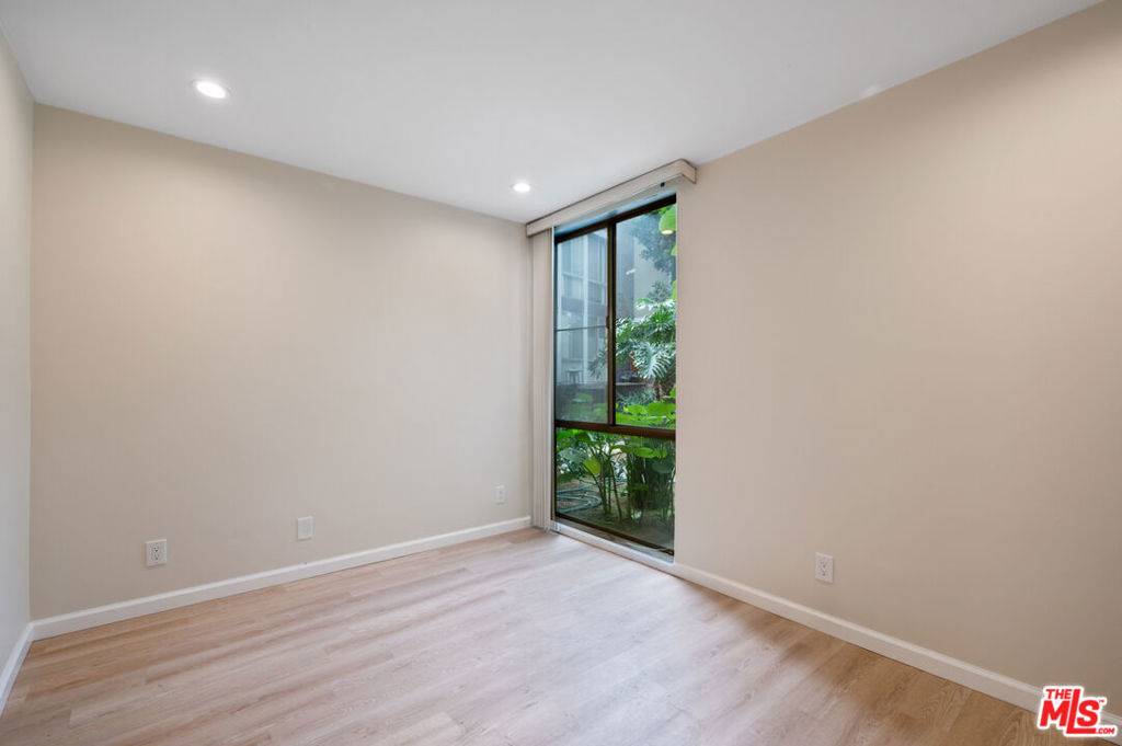 Culver City, CA 90230,6605 Green Valley CIR #109