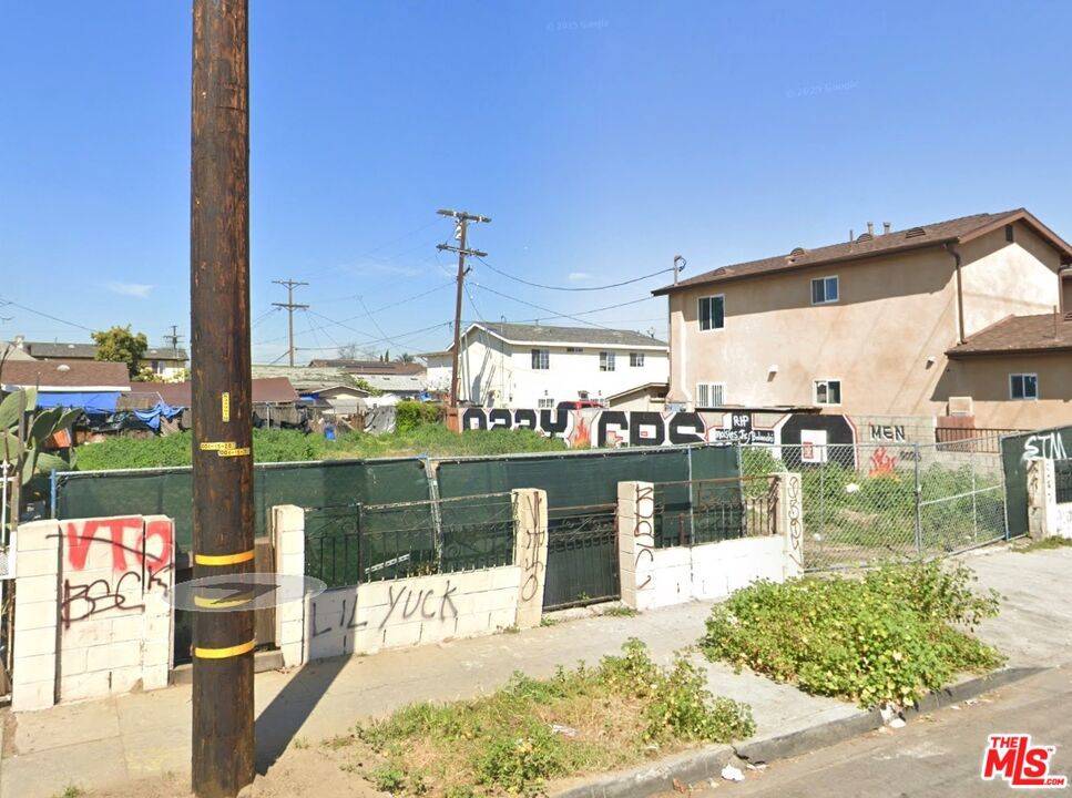 Los Angeles, CA 90058,4867 Long Beach AVE