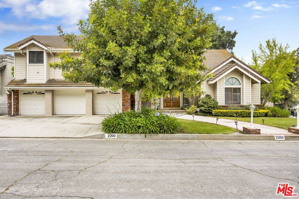 Glendora, CA 91741,2200 Shenandoah LN