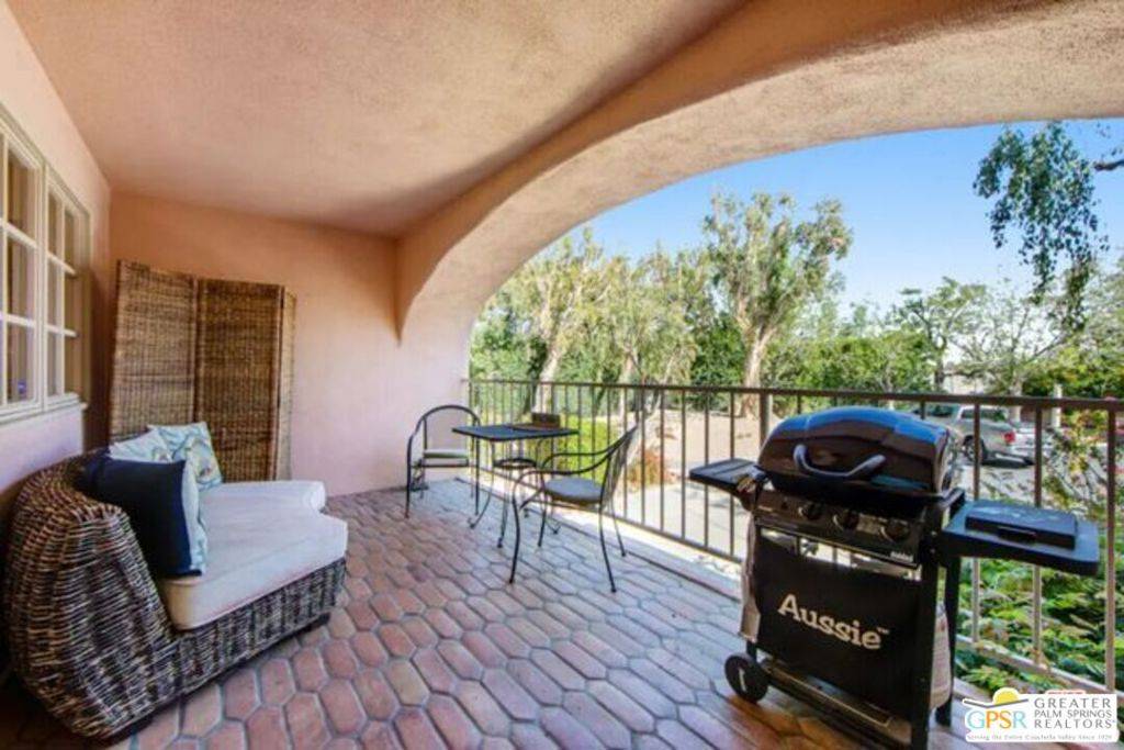 Palm Springs, CA 92262,500 E Amado RD #706