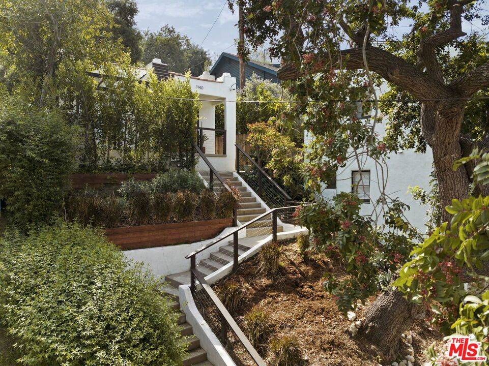 Los Angeles, CA 90026,1140 N Coronado ST