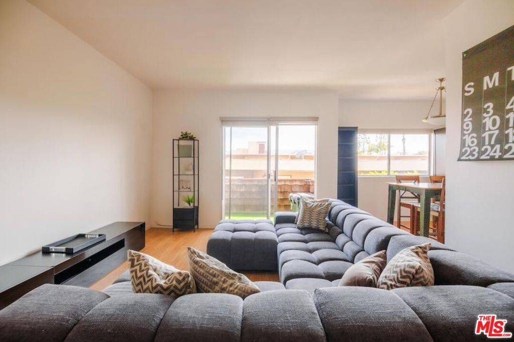 Encino, CA 91316,5400 Newcastle AVE #46