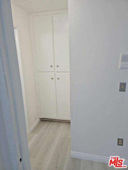 Tarzana, CA 91356,18530 Hatteras ST #232