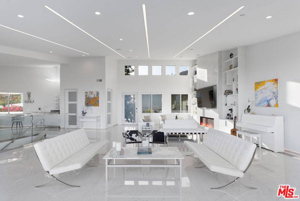 Malibu, CA 90265,28405 Via Acero ST