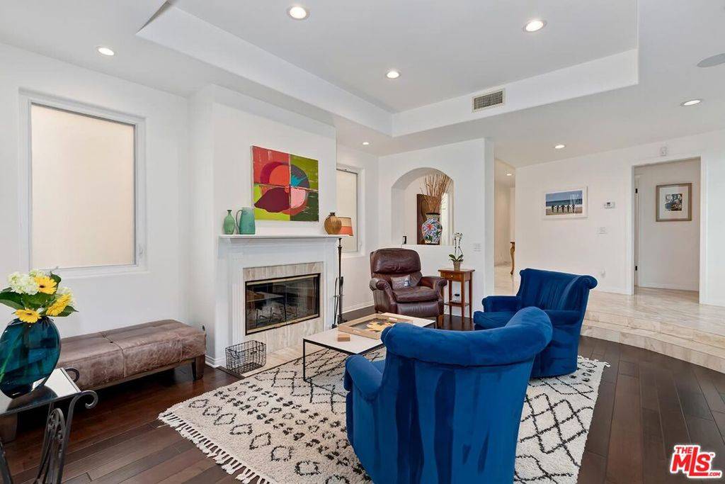 Marina Del Rey, CA 90292,820 Howard ST