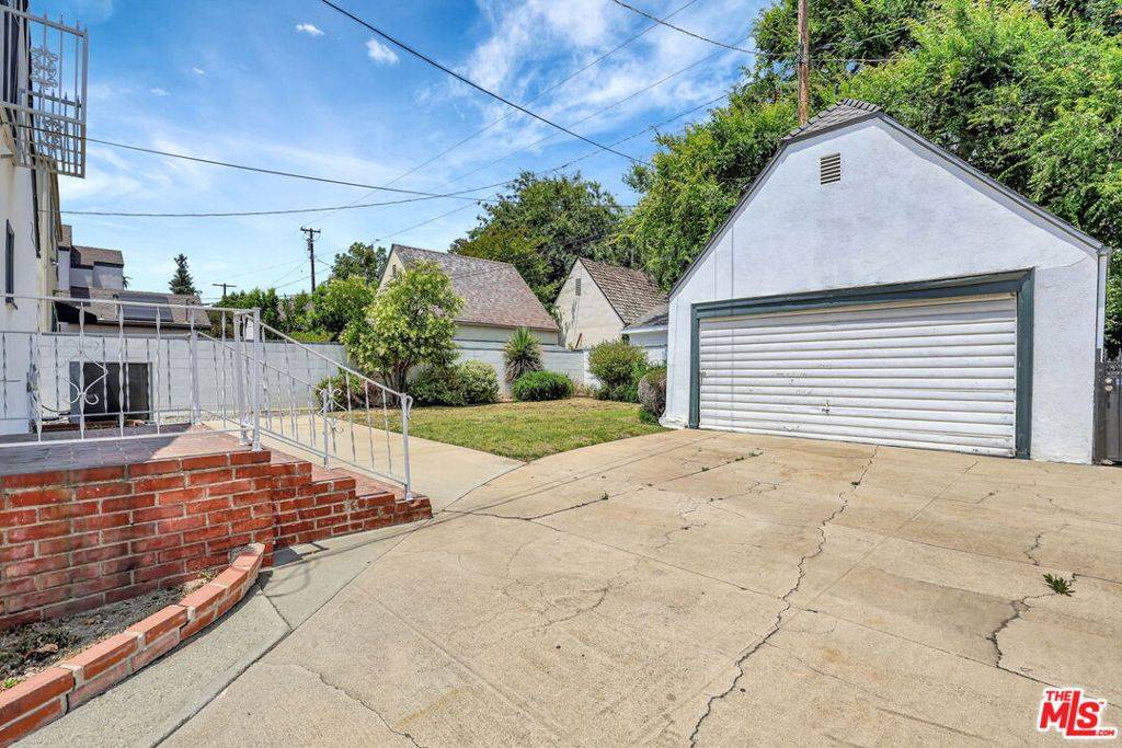 Pasadena, CA 91105,120 Annandale RD