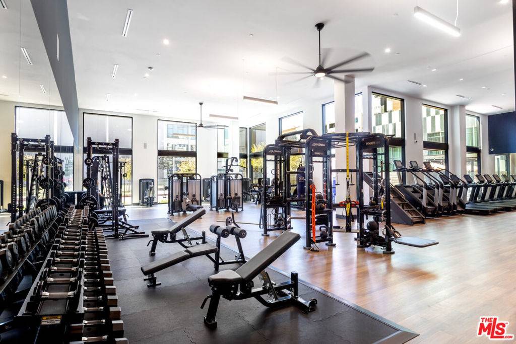North Hollywood, CA 91606,11950 Erwin Street #618