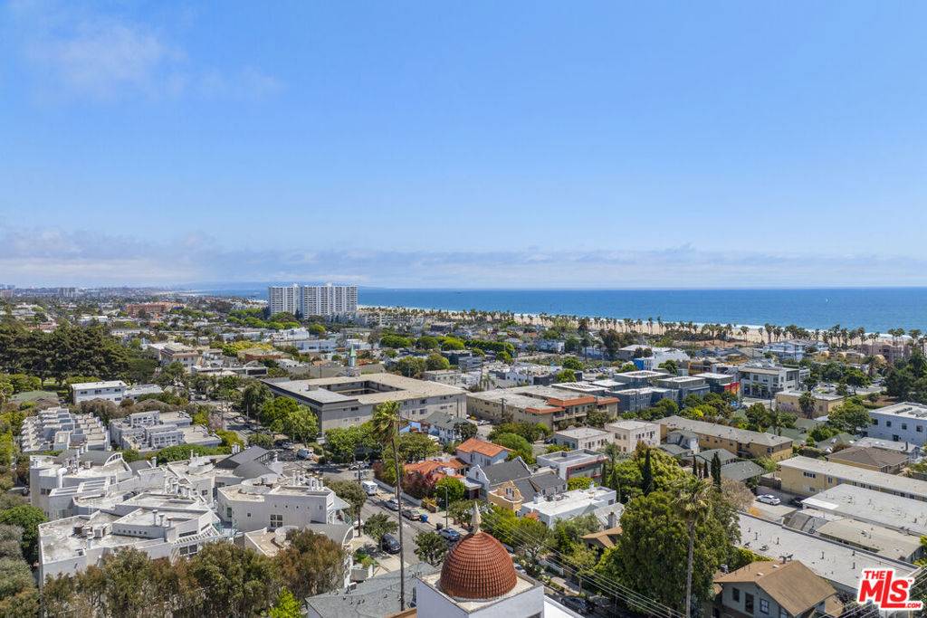 Santa Monica, CA 90405,2027 3rd ST