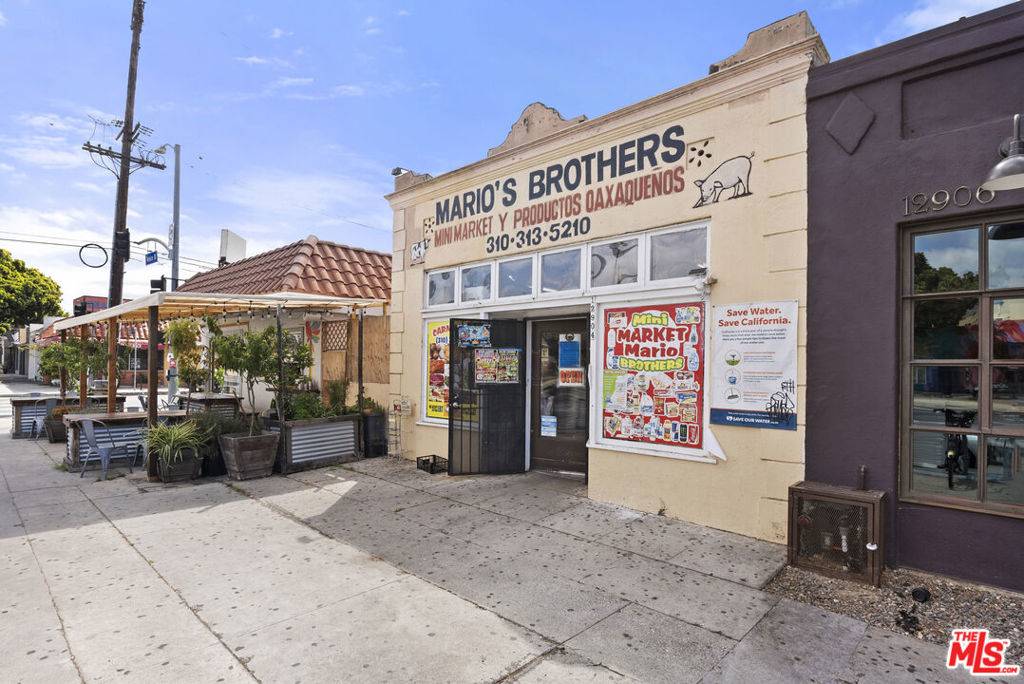 Los Angeles, CA 90066,12900 Venice BLVD