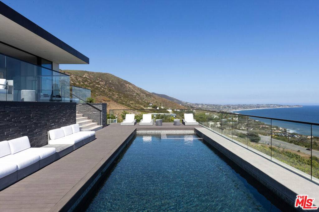 Malibu, CA 90265,32357 Pacific Coast HWY