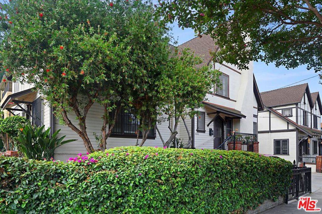Los Angeles, CA 90029,5076 Lemon Grove AVE