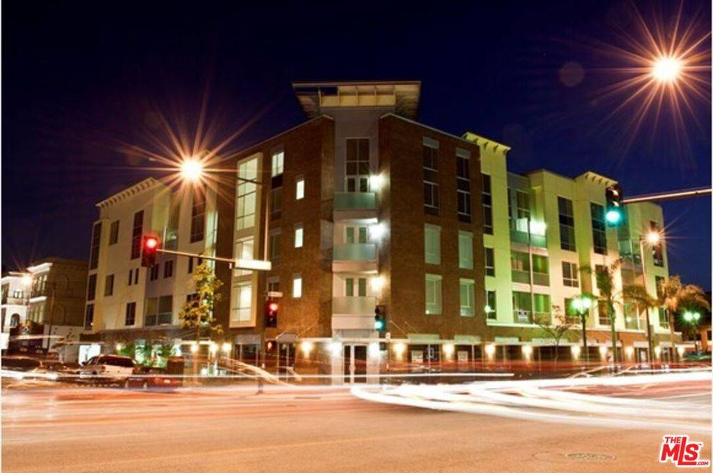 Glendale, CA 91205,220 E Broadway #305