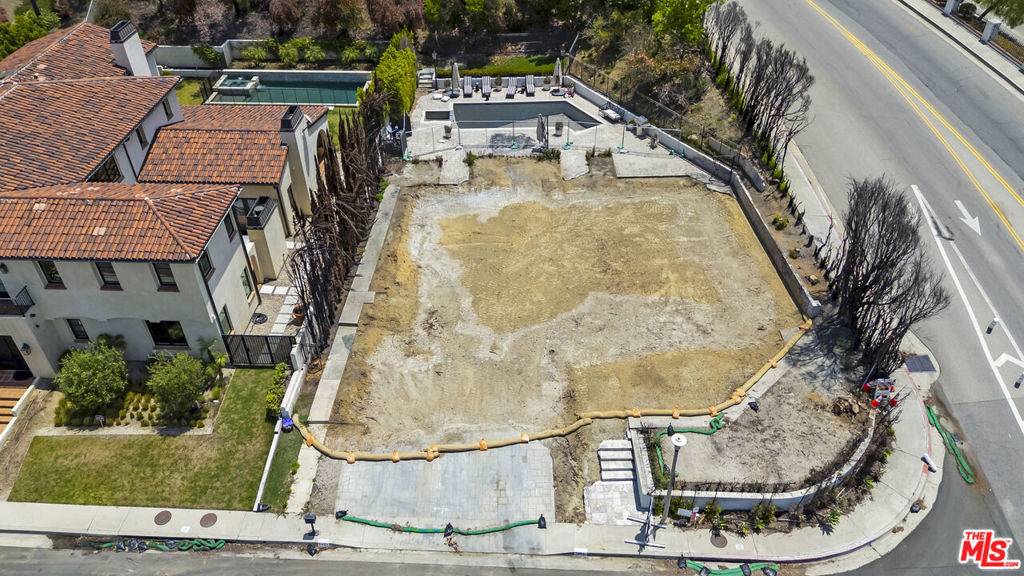 Pacific Palisades, CA 90272,1402 El Bosque CT