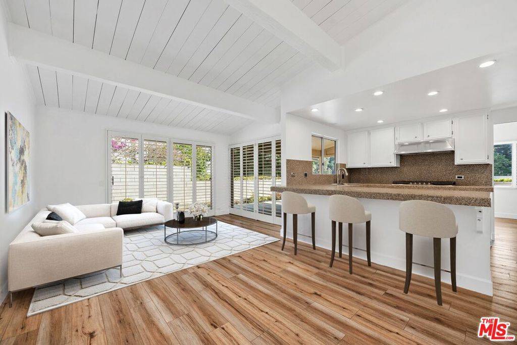 Pacific Palisades, CA 90272,1224 El Hito CIR