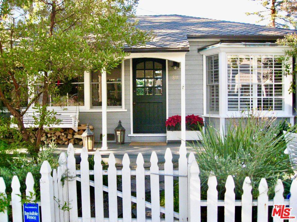 Pacific Palisades, CA 90272,811 Galloway ST