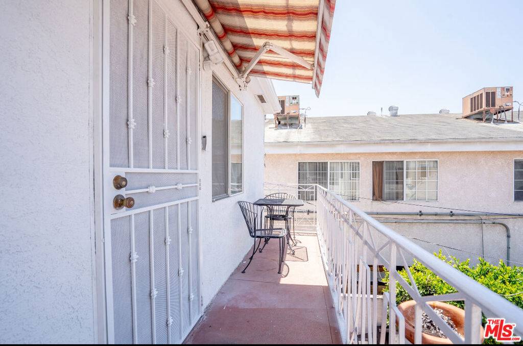 Los Angeles, CA 90038,1240 Lodi PL ##B