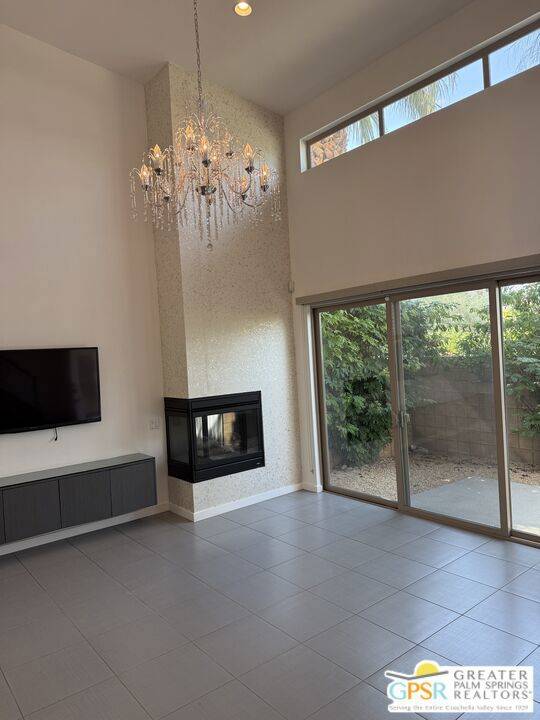 Palm Springs, CA 92264,938 Oceo CIR