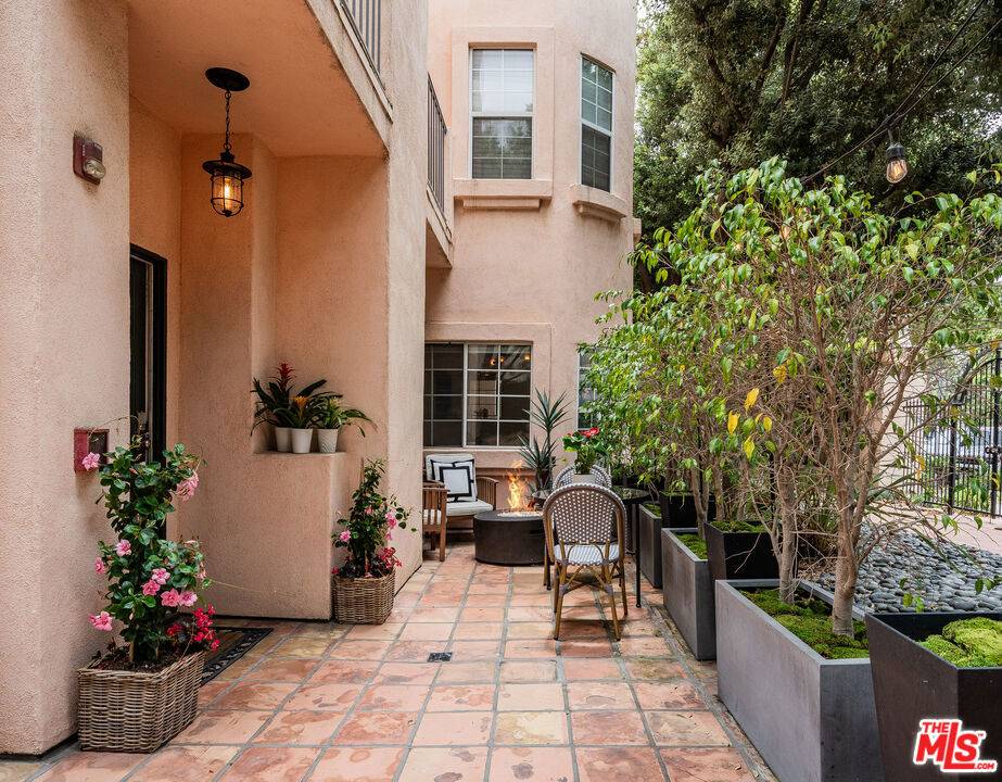 Santa Monica, CA 90401,1531 12th ST #1
