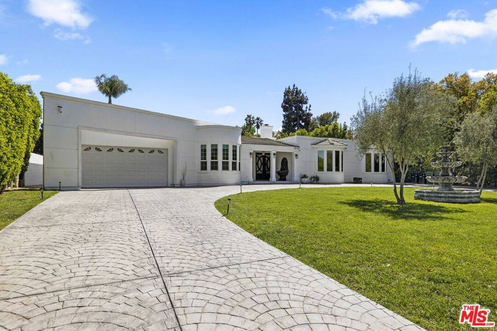Sherwood Forest, CA 91325,8944 Enfield AVE