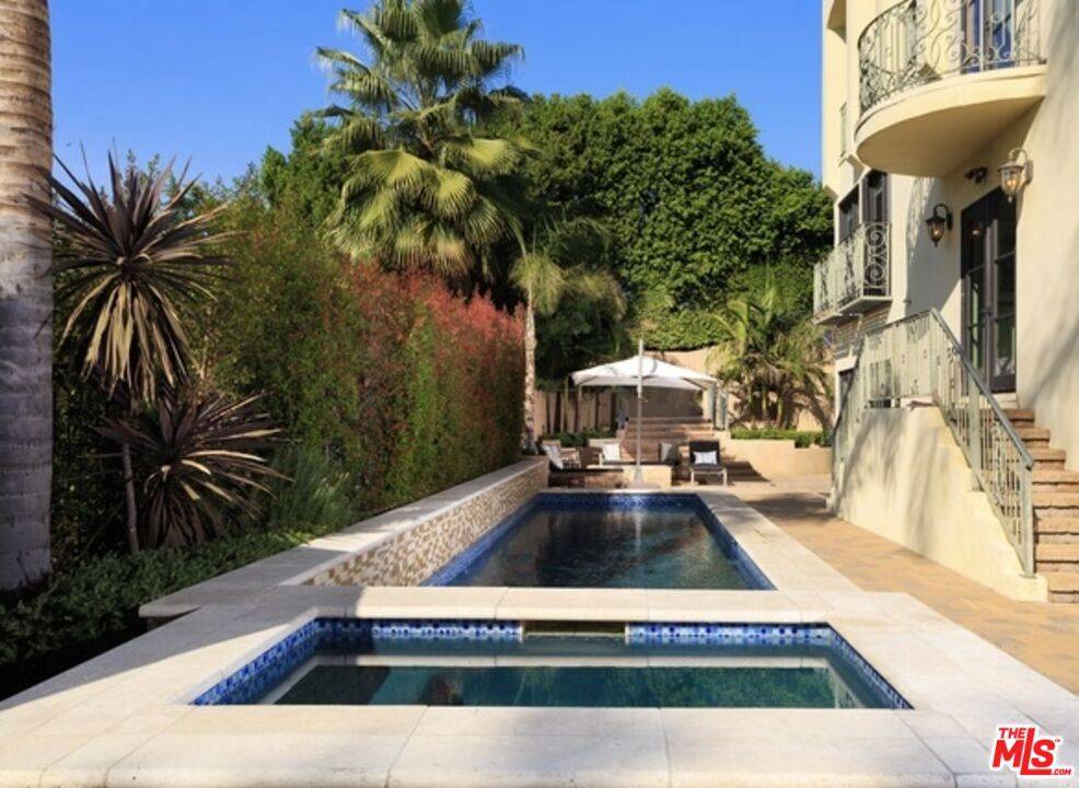 Beverly Hills, CA 90210,3110 Benedict Canyon DR
