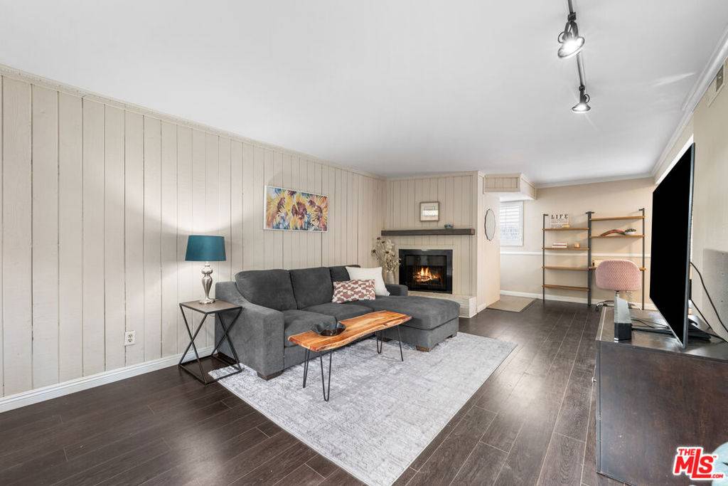 Studio City, CA 91604,12930 Valleyheart DR #4