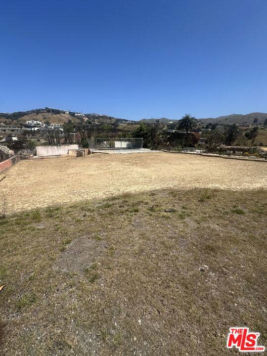 Pacific Palisades, CA 90272,1000 Glenhaven DR