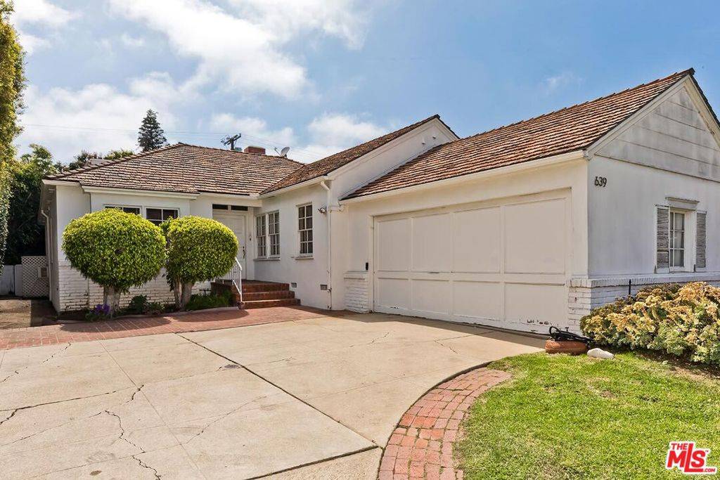 Los Angeles, CA 90049,639 S Bundy DR