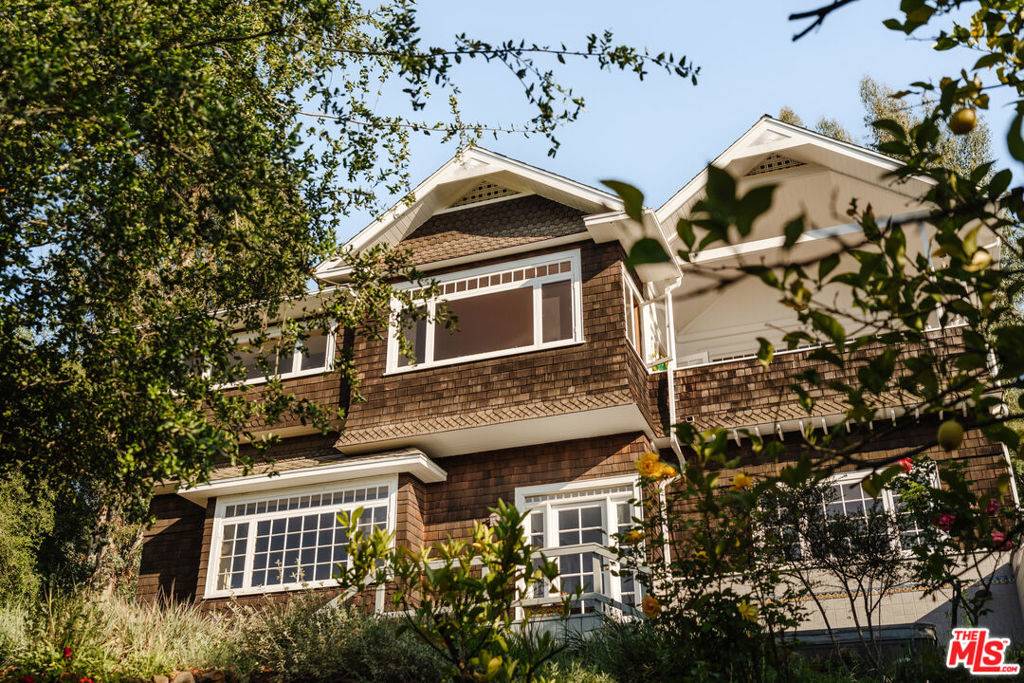 Topanga, CA 90290,20465 Callon Dr