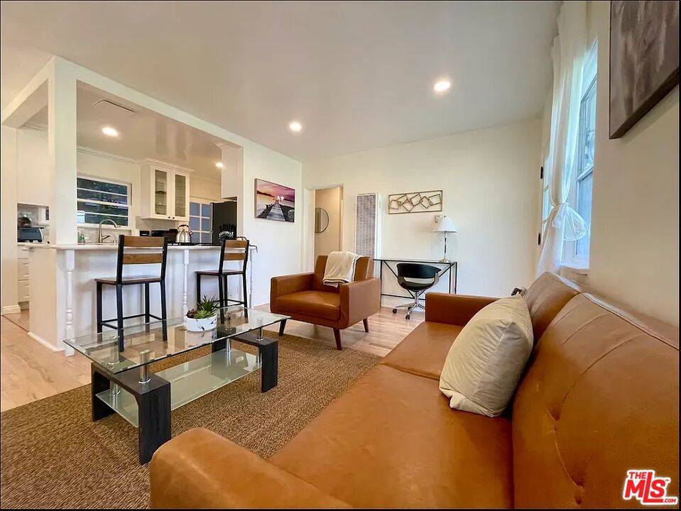 Santa Monica, CA 90403,1134 Chelsea AVE #A