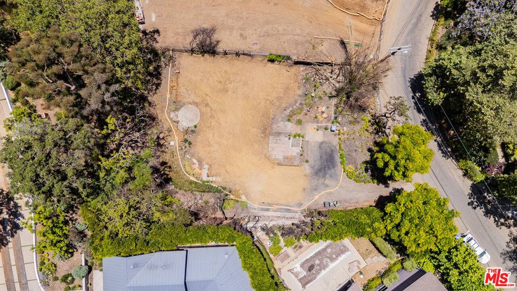 Pacific Palisades, CA 90272,1022 Maroney LN