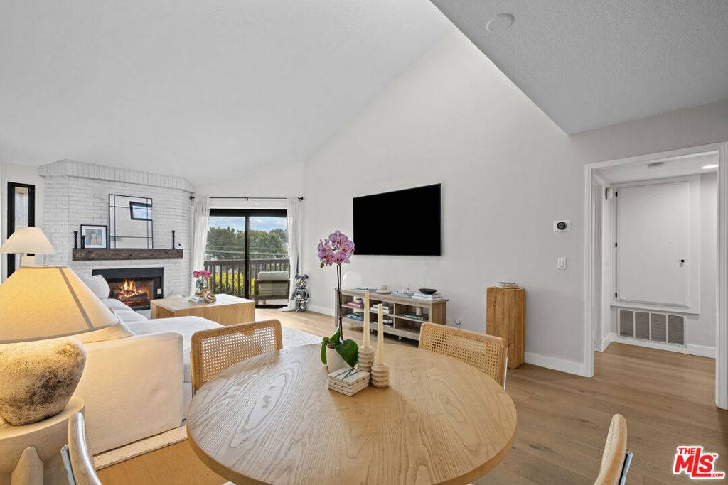 Playa Del Rey, CA 90293,8601 Falmouth AVE #404