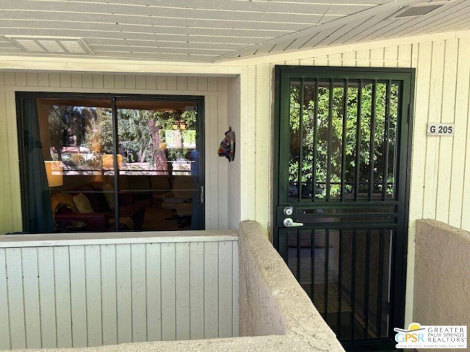 Palm Springs, CA 92262,2809 N Los Felices CIR #205