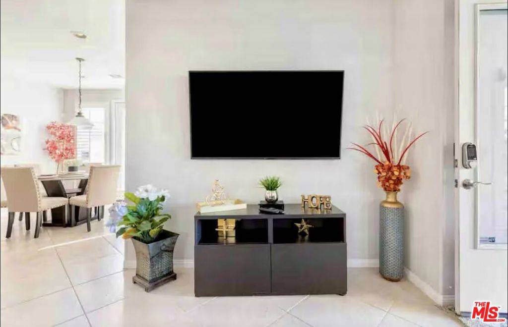 Indio, CA 92201,82118 Hopkins DR