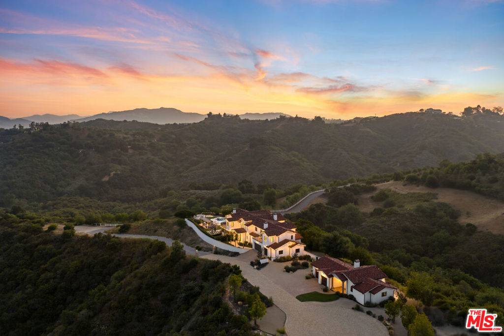 Topanga, CA 90290,1650 Luse Tank RD