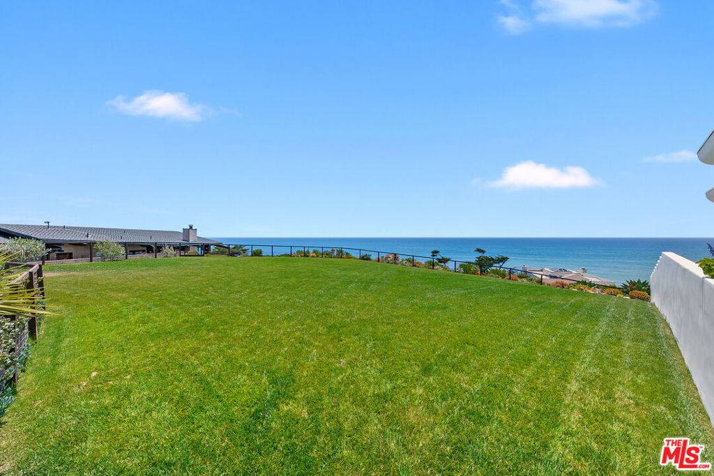 Malibu, CA 90265,31540 Victoria Point RD