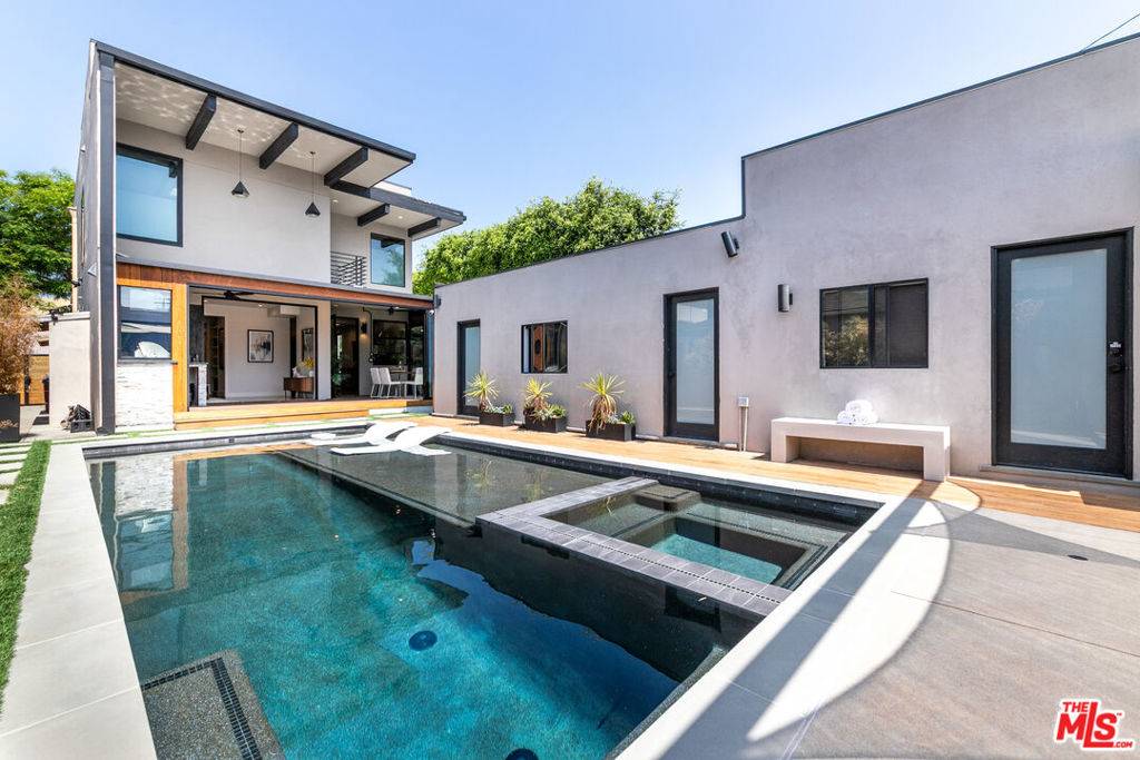 Culver City, CA 90232,3606 Schaefer ST