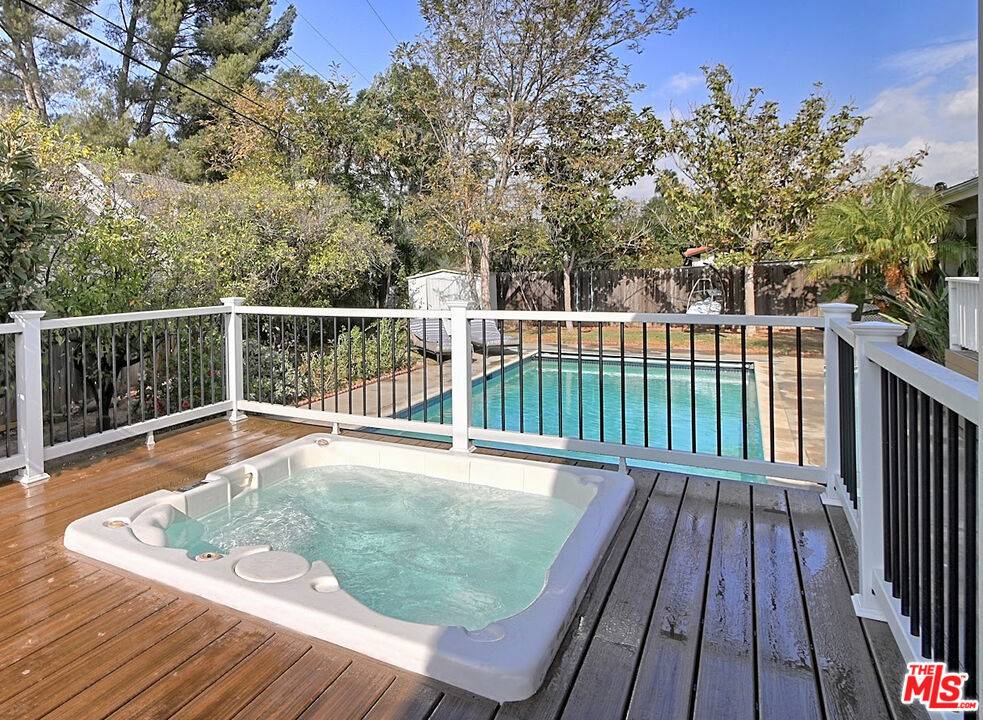 Ojai, CA 93023,1931 Country PL