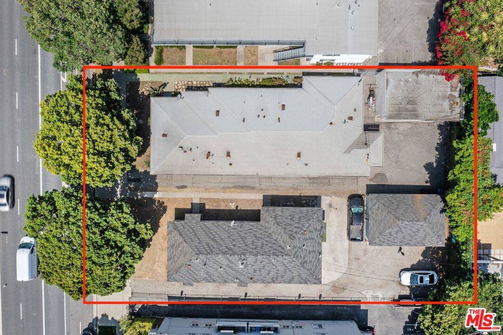 Los Angeles, CA 90066,11848 - 11856 Venice BLVD