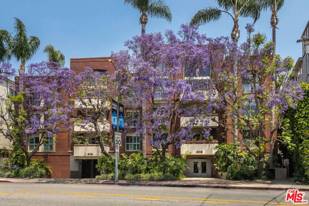 Los Angeles, CA 90049,410 S Barrington AVE #309