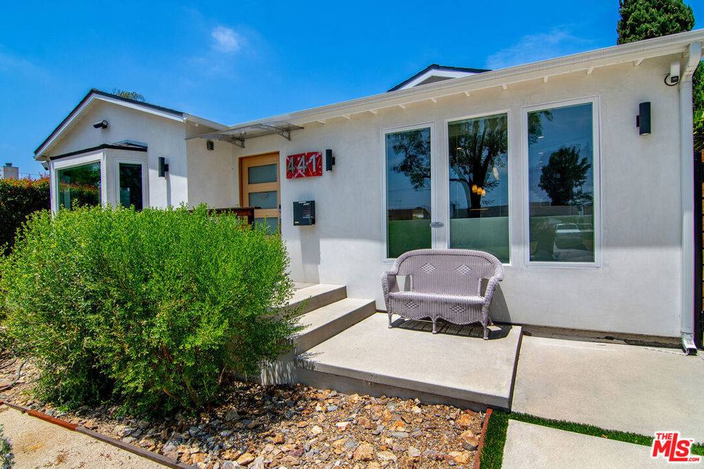 Inglewood, CA 90302,441 W Ellis AVE