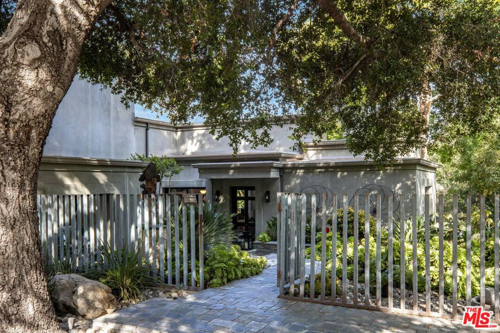 Los Angeles, CA 90046,7770 Firenze AVE