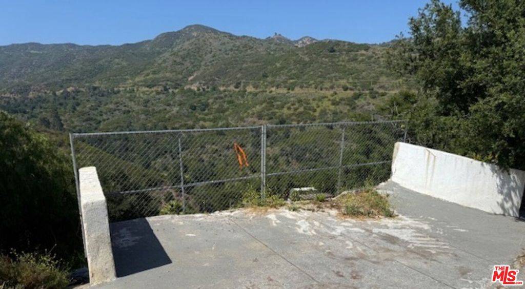 Malibu, CA 90265,27081 Old Chimney RD
