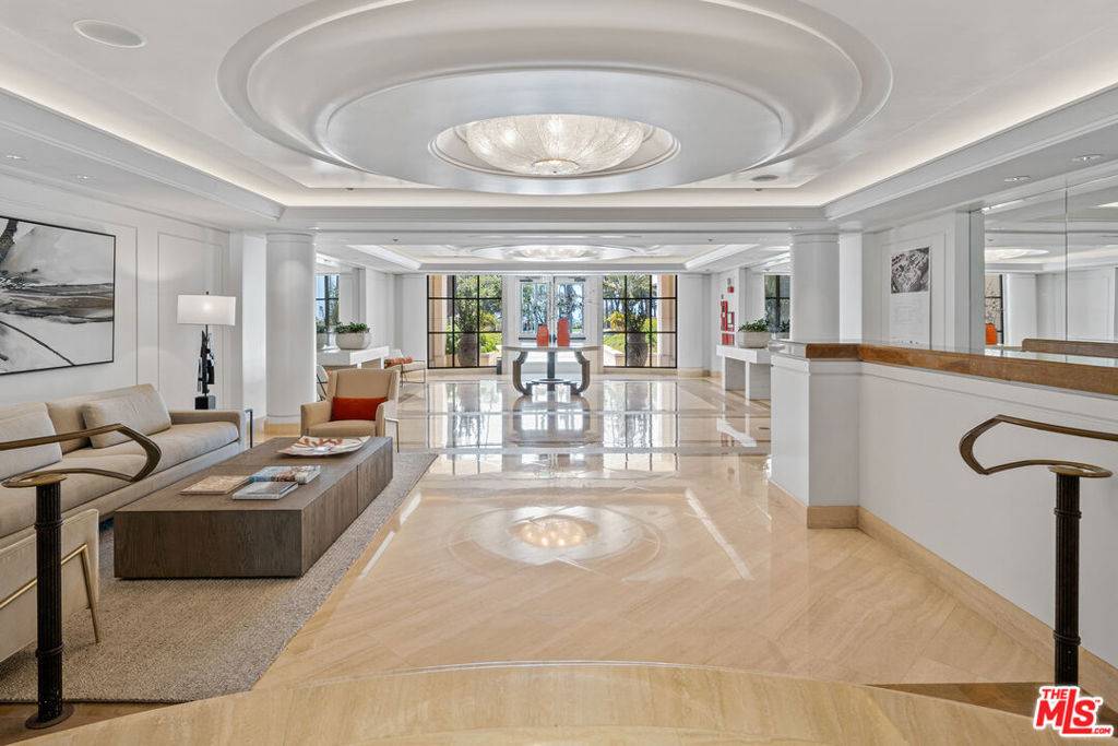 Santa Monica, CA 90402,701 Ocean AVE #108