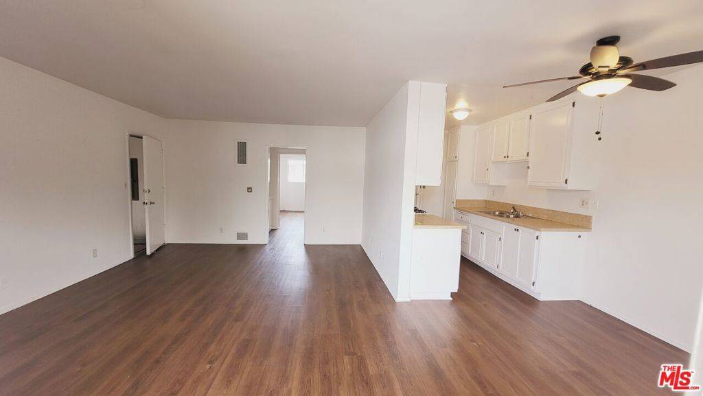 Santa Monica, CA 90403,818 7th ST #8