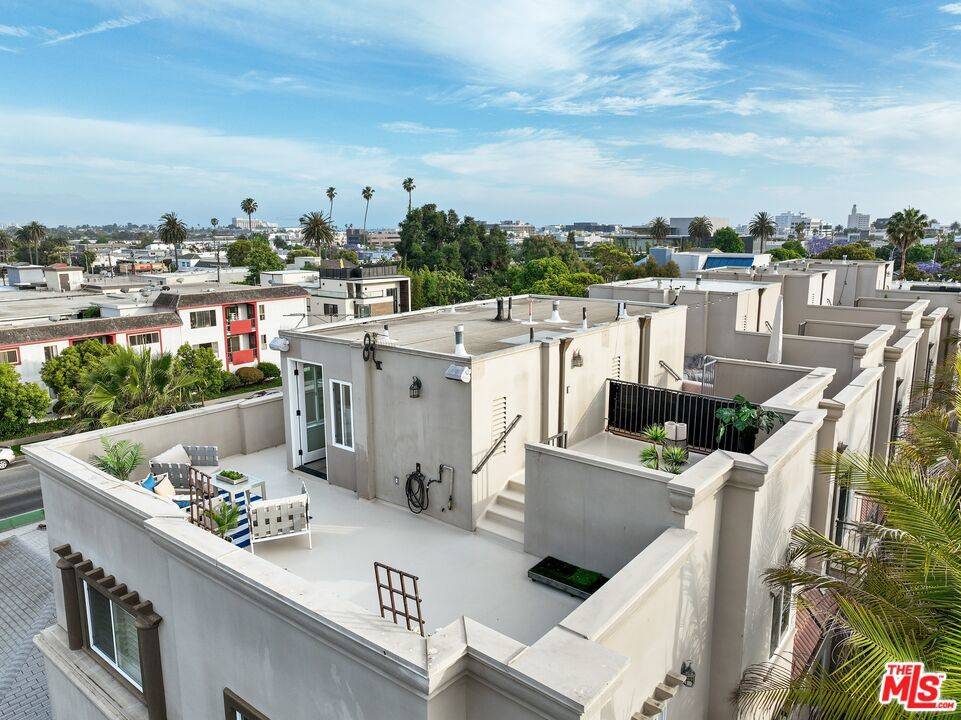 Santa Monica, CA 90404,1252 Euclid ST #101