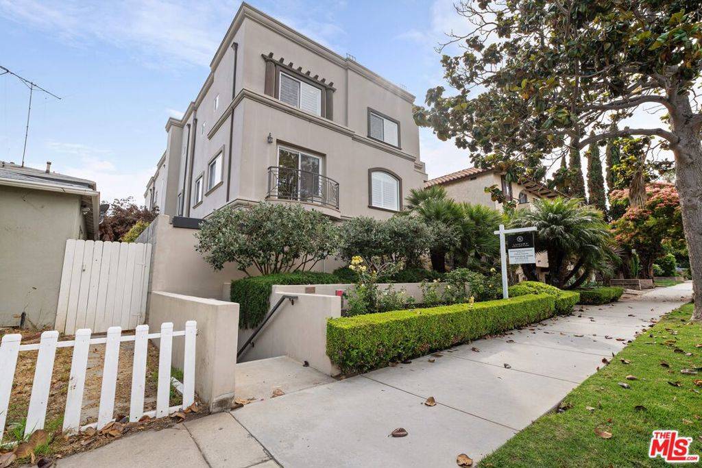Santa Monica, CA 90404,1252 Euclid ST #101