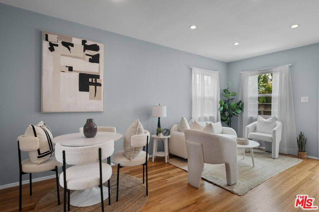 Santa Monica, CA 90405,2424 Oak ST #3
