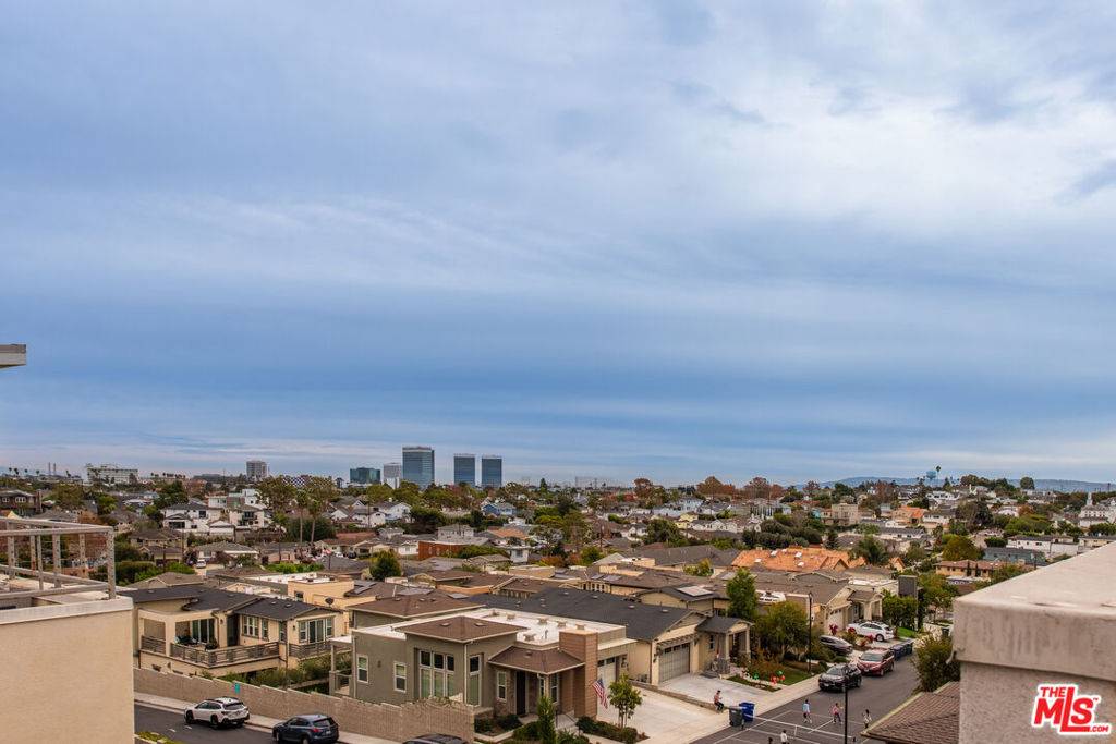 El Segundo, CA 90245,516 E Imperial AVE