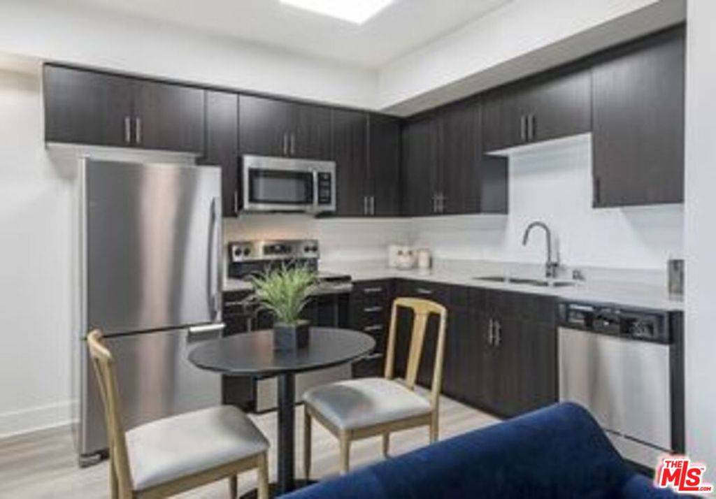 Glendale, CA 91204,521 W Colorado ST #213