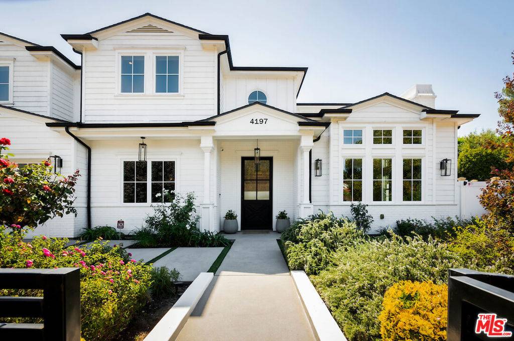 Encino, CA 91436,4197 Hayvenhurst DR